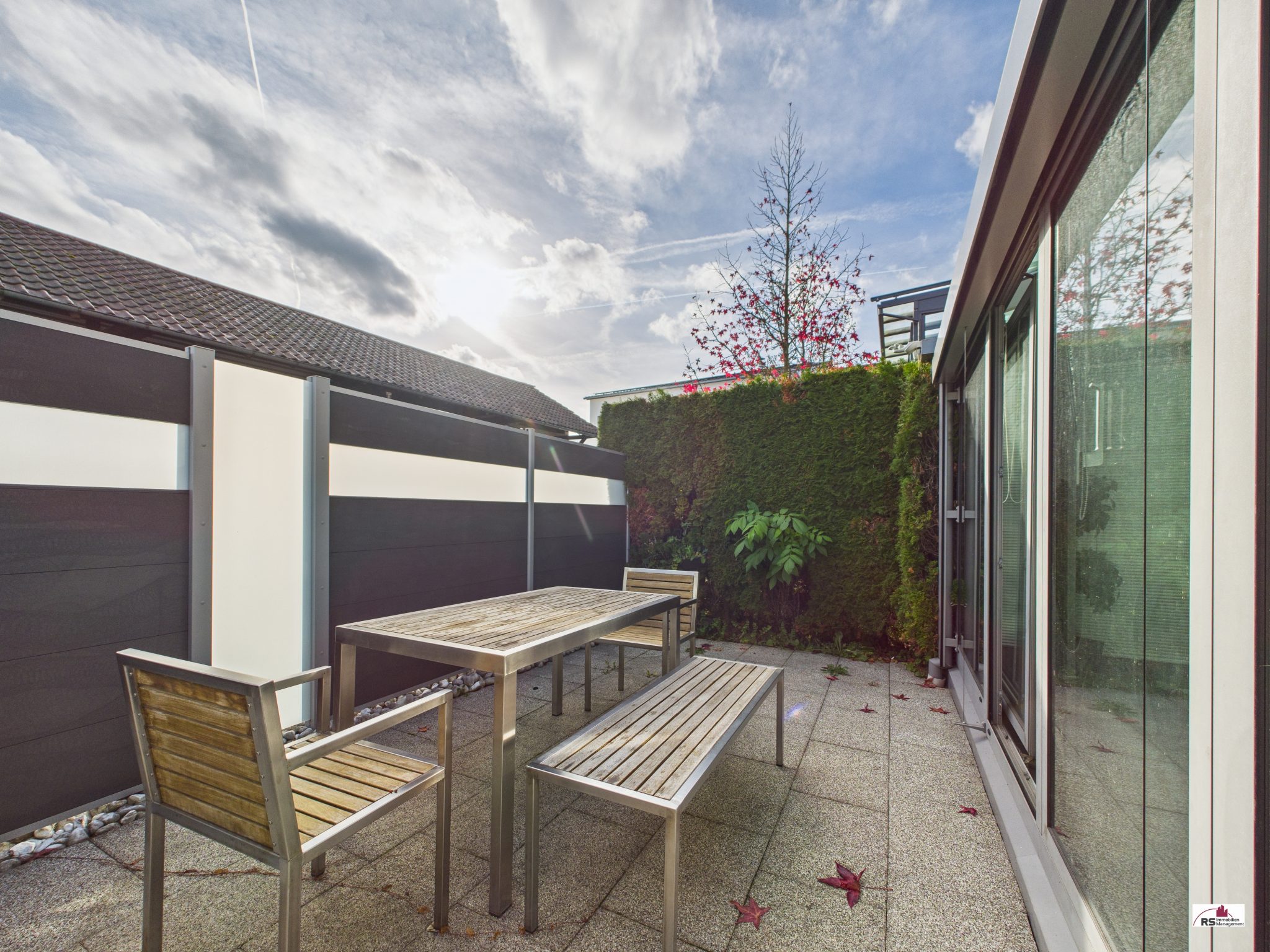 CAM04995G0-PR0048-STILL003