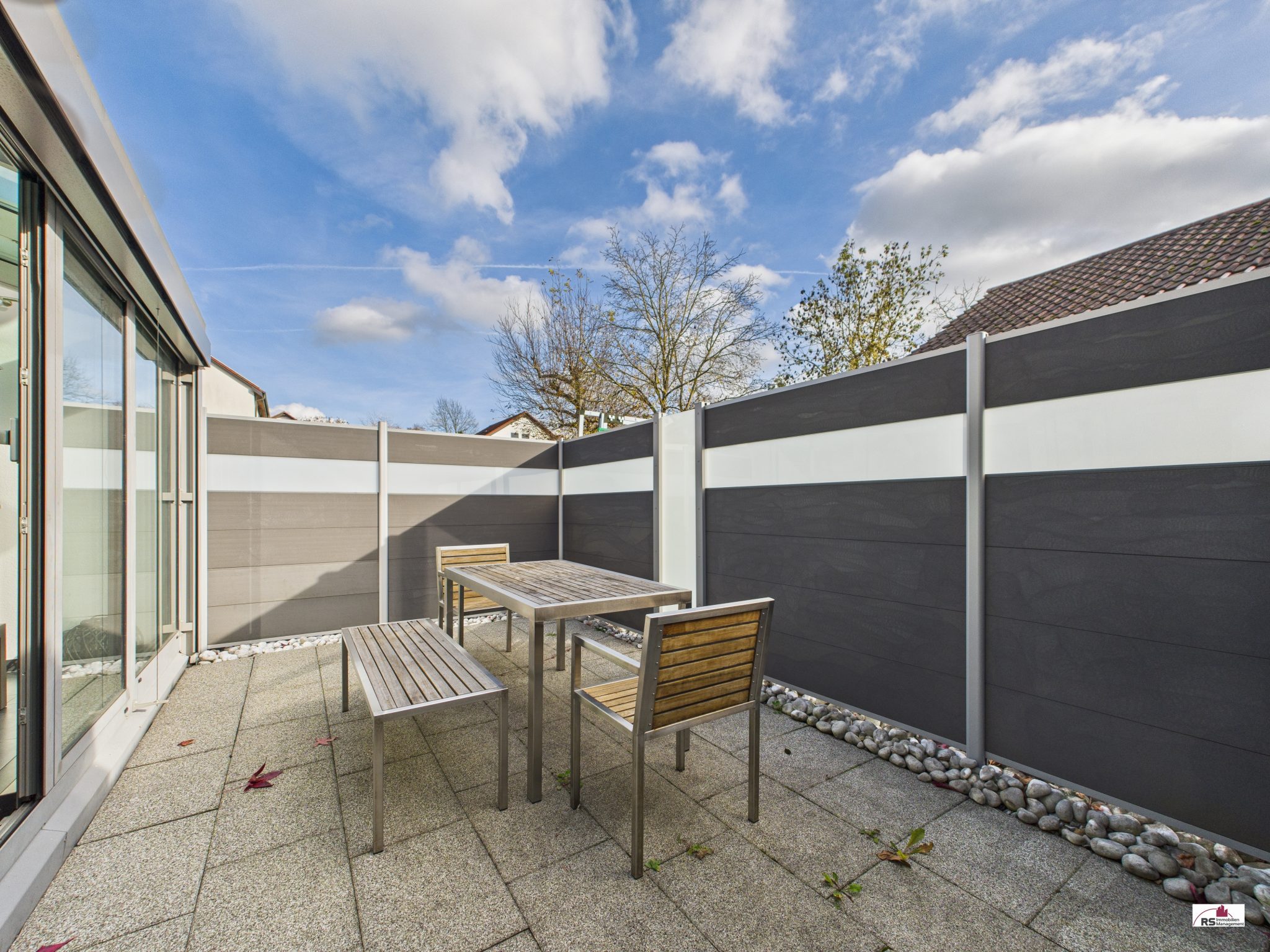 CAM04995G0-PR0048-STILL004