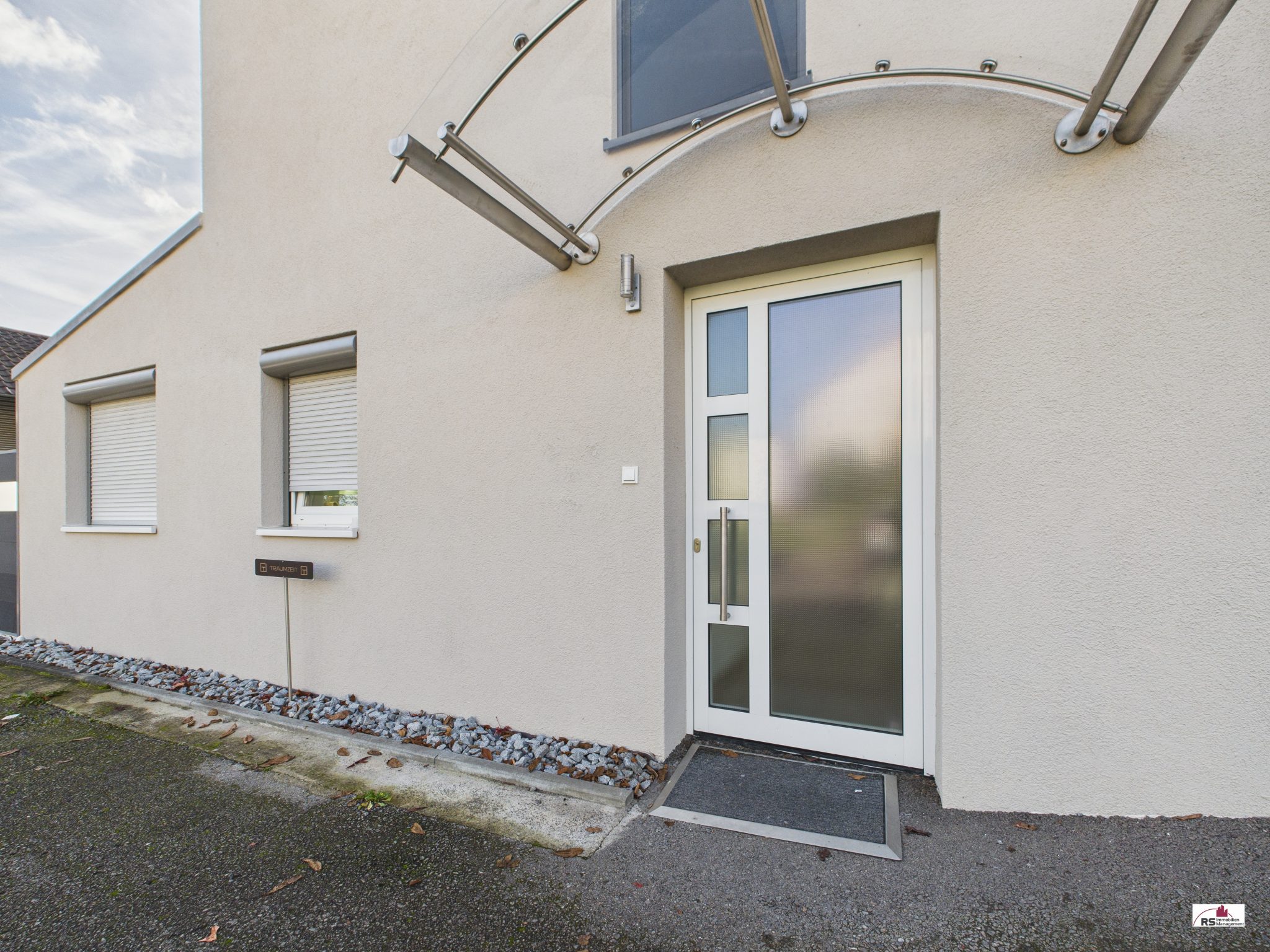 CAM04995G0-PR0048-STILL011